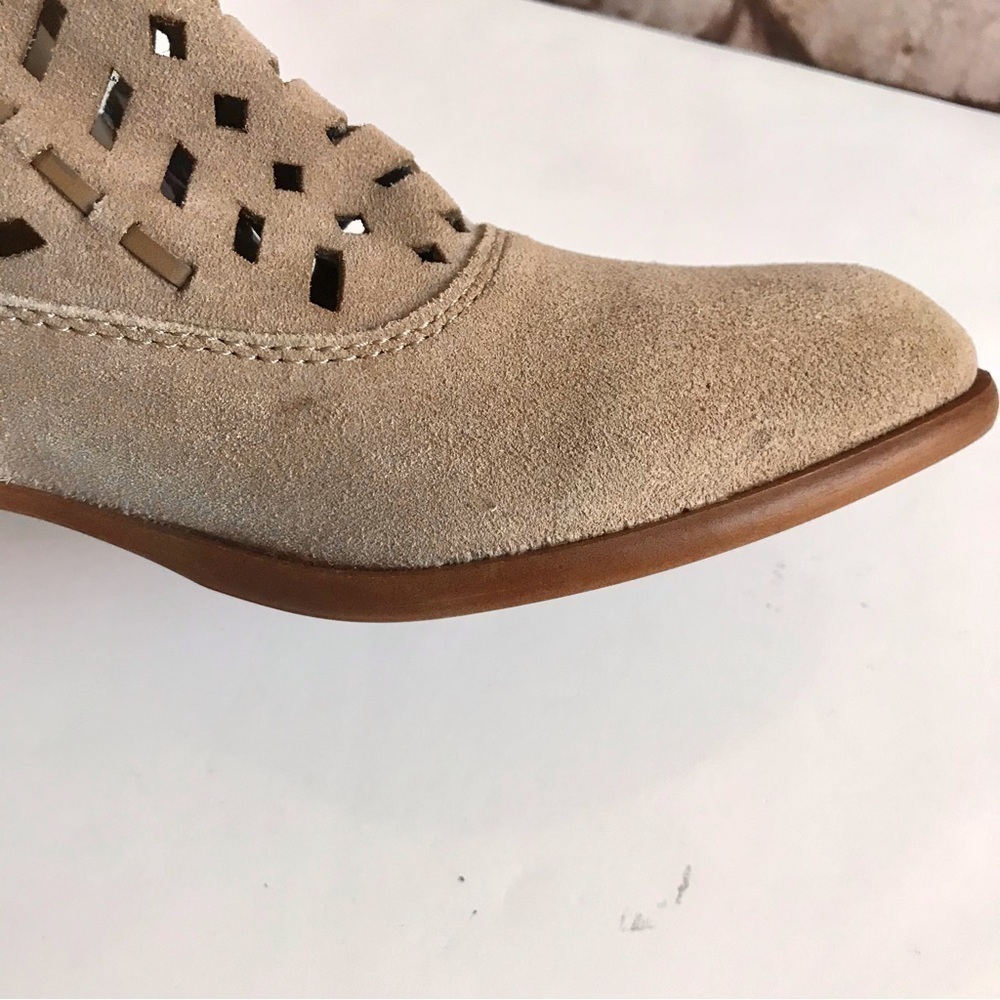 FRANCO SARTO RORY Tan Suede laser cut ankle boots Size 7 booties - Picture 14 of 15